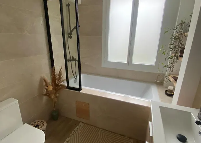 Proche Des Thermes * Les Fumades-Les Bains